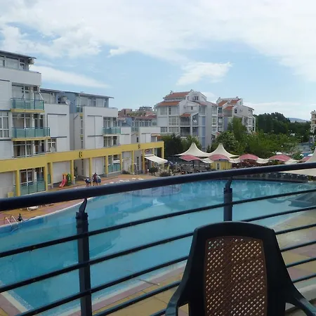 Апартамент Elit 3 Apartcomplex