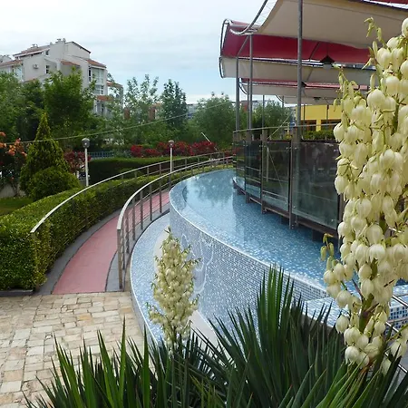 Апартамент Elit 3 Apartcomplex *