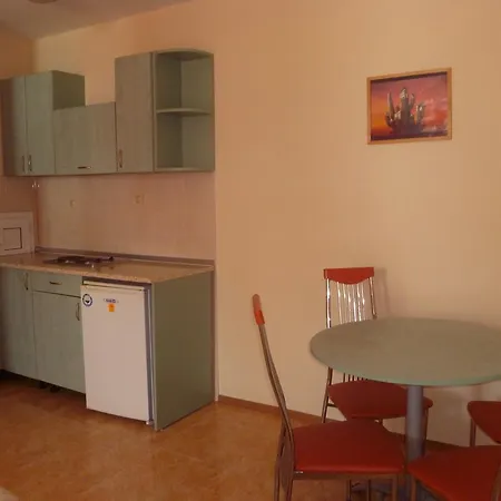 Апартамент Elit 3 Apartcomplex