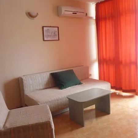 Апартамент Elit 3 Apartcomplex *