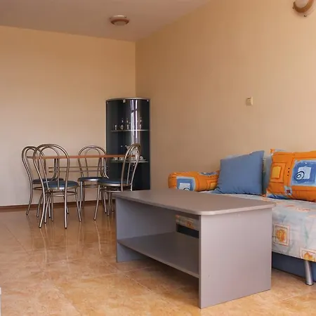 Апартамент Elit 3 Apartcomplex