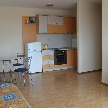 Апартамент Elit 3 Apartcomplex *