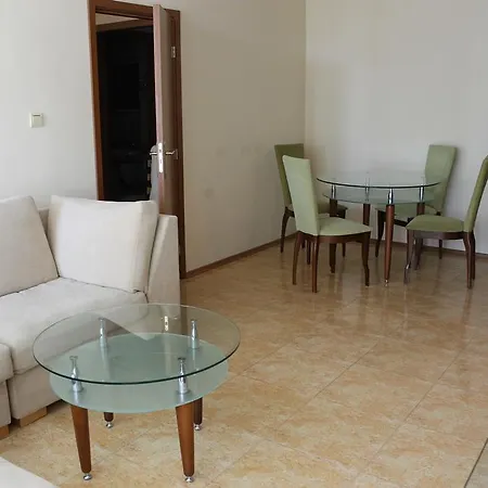 Апартамент Elit 3 Apartcomplex