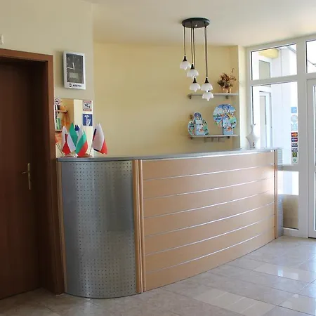Elit 3 Apartcomplex Апартамент *