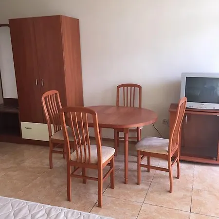 Elit 3 Apartcomplex Апартамент *